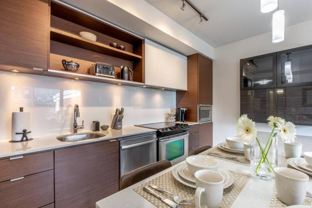 Clean 3Rd Floor Executive 1 Bedroom Apt In Old Town China Town Victoria Esterno foto