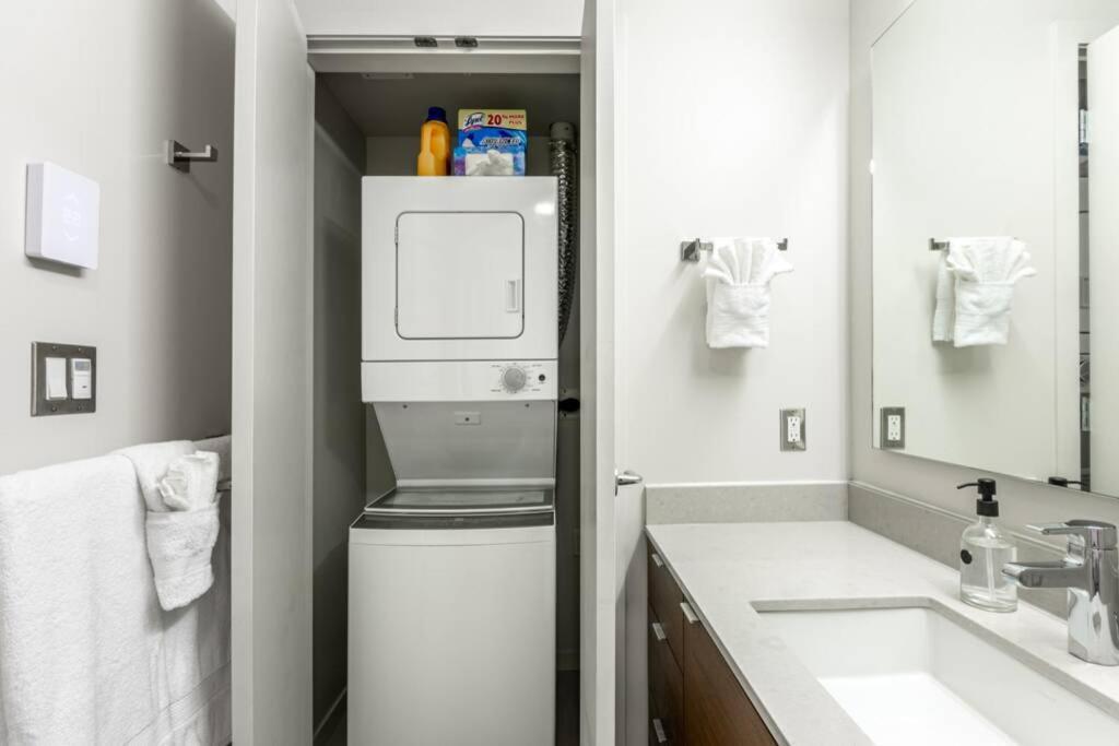 Clean 3Rd Floor Executive 1 Bedroom Apt In Old Town China Town Victoria Esterno foto